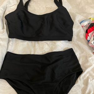 Black bikini
